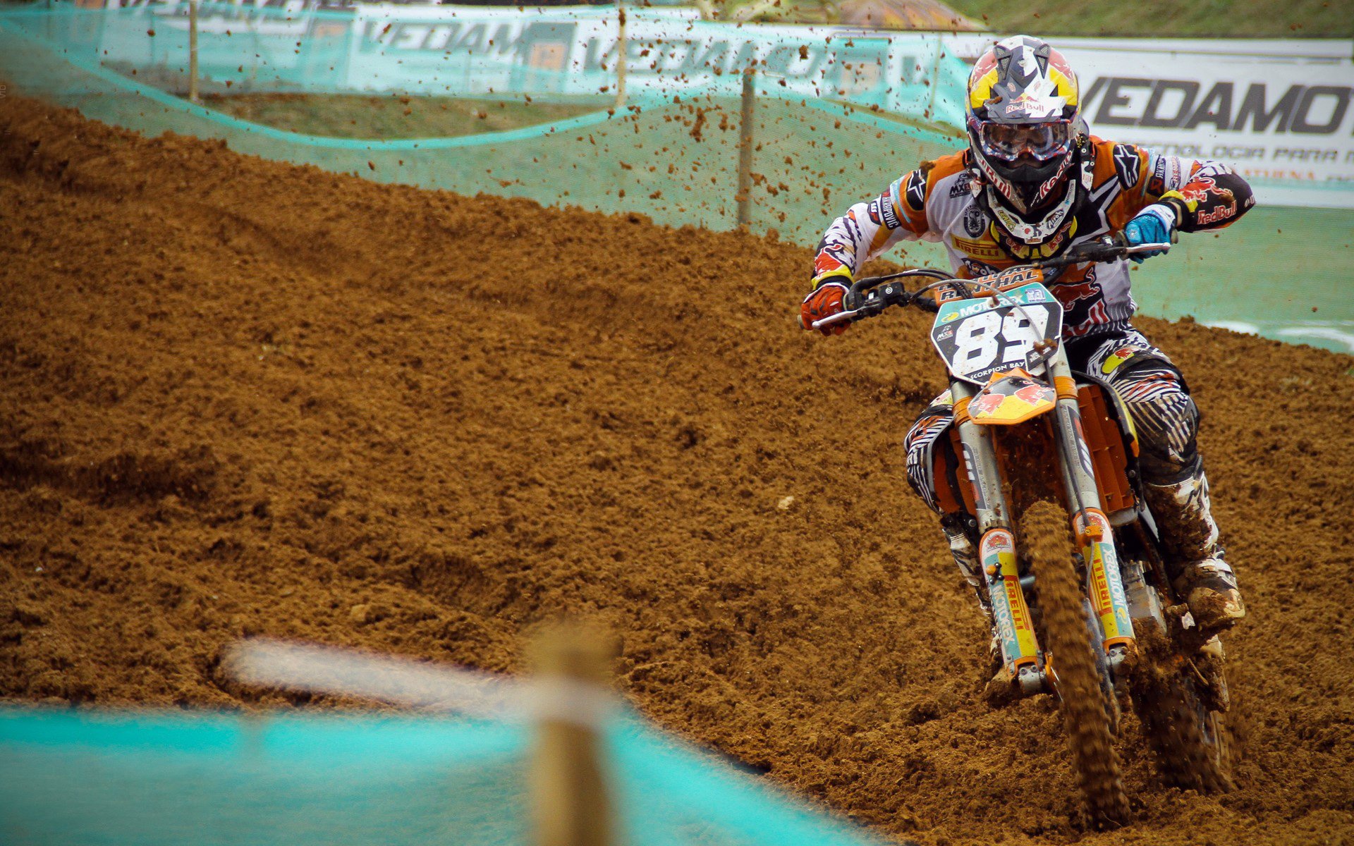 “超越极限:车手在极端环境下的血性展现”,超越极限2021