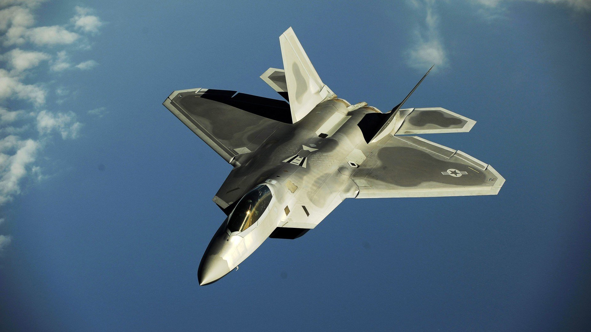 转会市场：皇马豪掷千万签下新星，布局未来，皇马球员转会