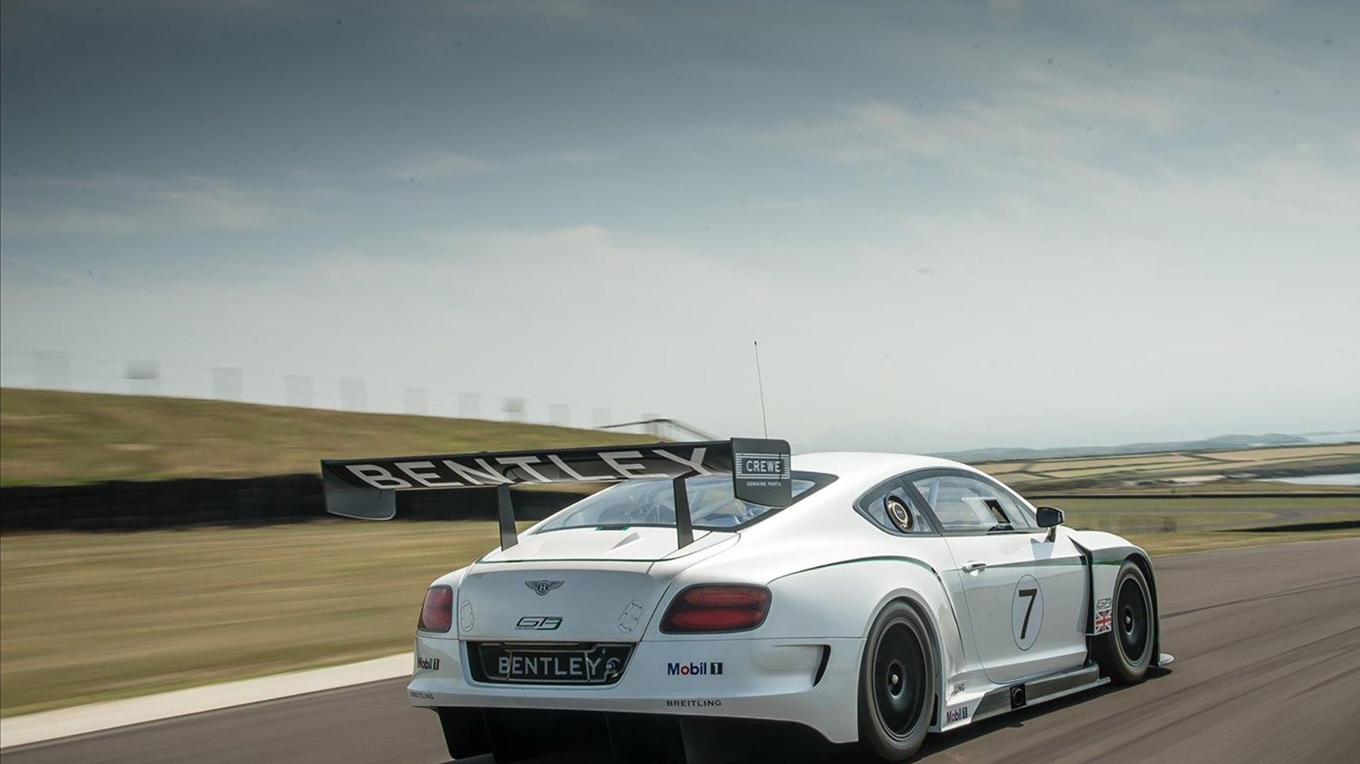 开云官方-伊斯坎德尔劲旅逆袭晋级四强，伊思坎德尔