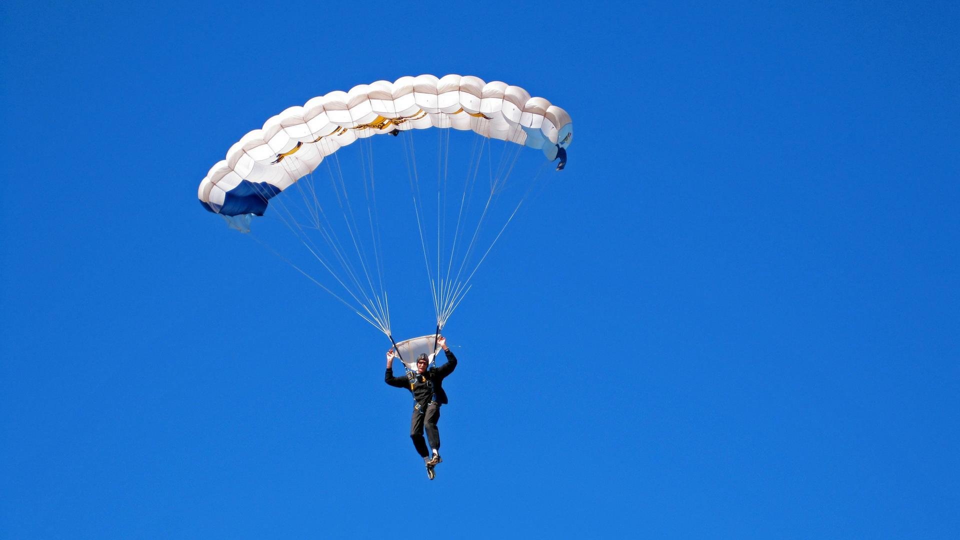 德甲球队在赛后评估中引入语义反馈量表提升反馈质量